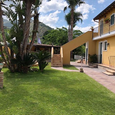 Casa Vacanze Alcantara Gaggi Luaran gambar